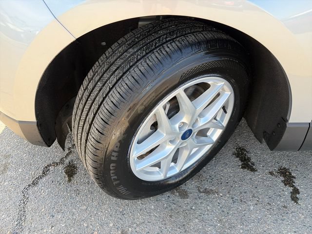 Used 2022 Ford Edge SEL AWD/4WD image 17