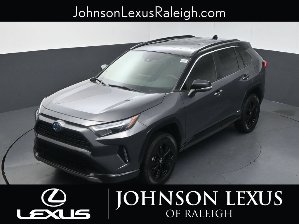 Used 2022 Toyota RAV4 XSE AWD/4WD image 24