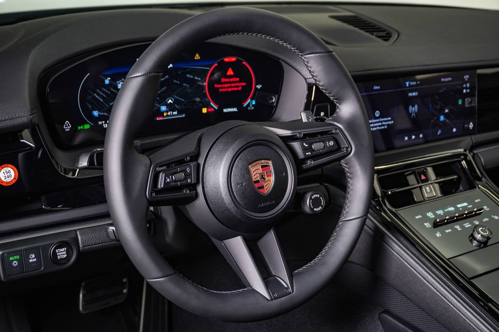 New 2026 Porsche Panamera 4 AWD/4WD image 18