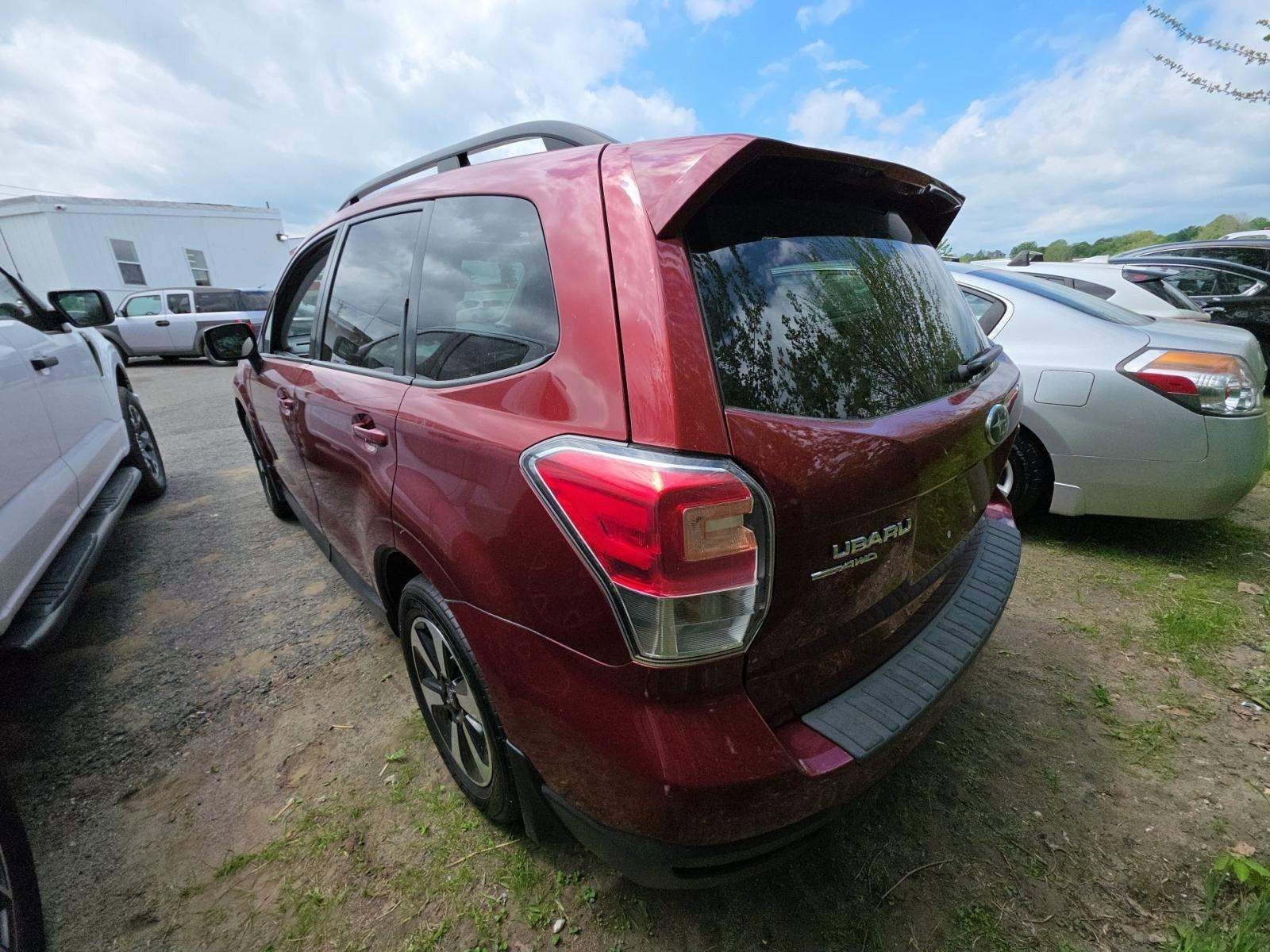Used 2017 Subaru Forester 2.5i Premium w/ All-Weather Package AWD/4WD image 2