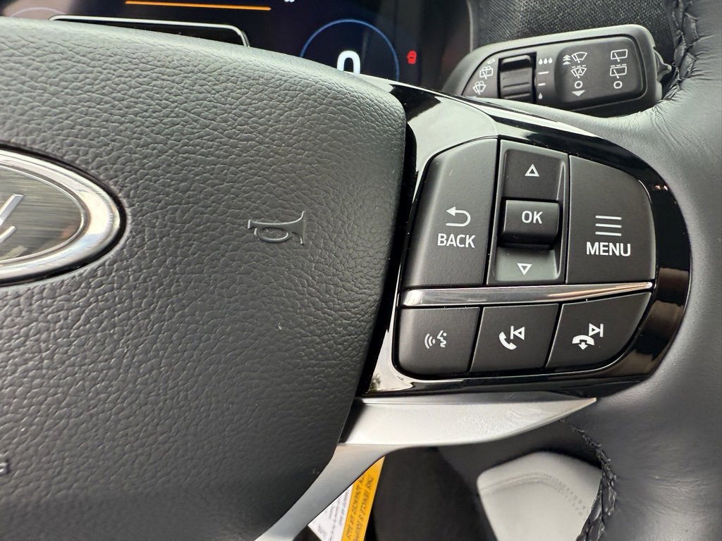 New 2025 Ford Explorer Platinum image 17