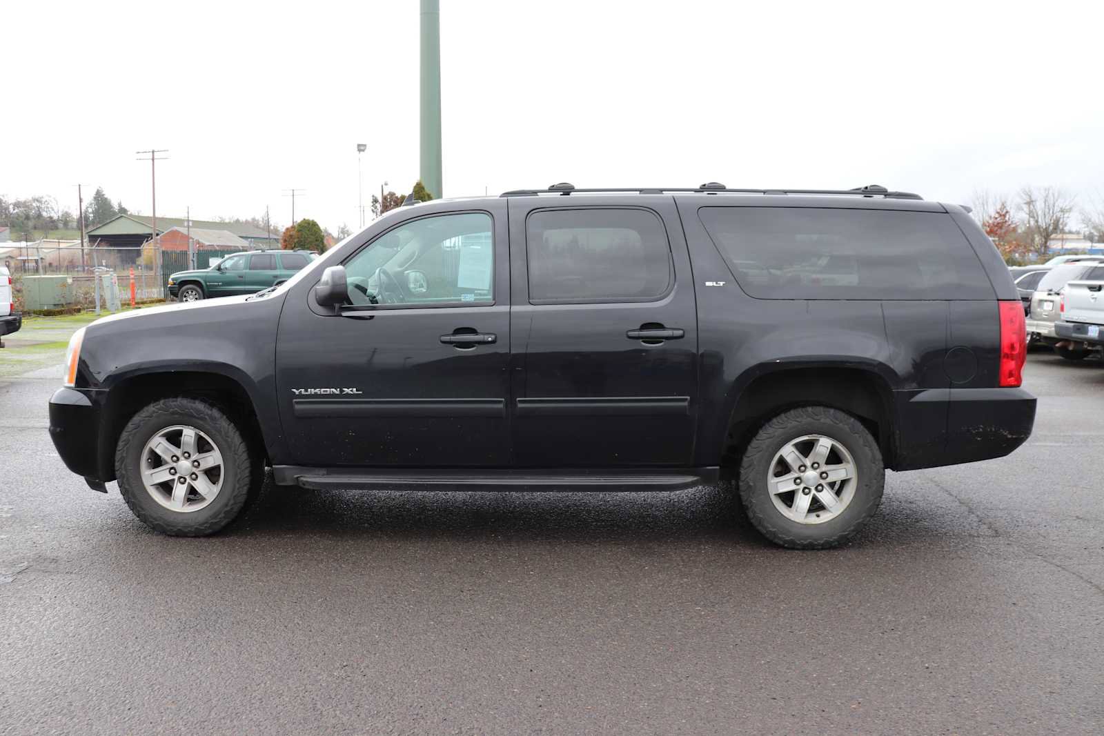 Used 2013 GMC Yukon XL SLT image 8