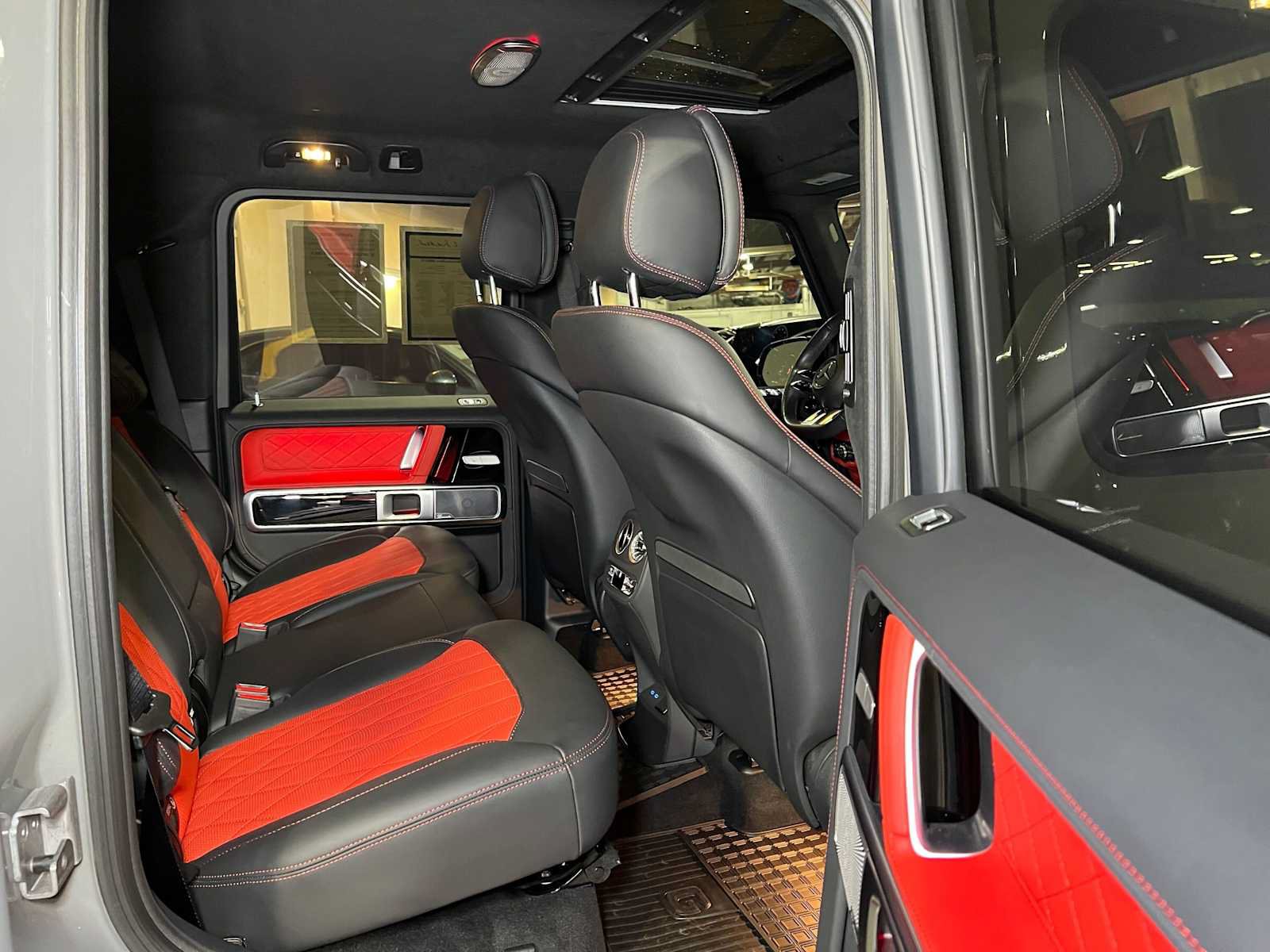 Used 2025 Mercedes-Benz G 63 AMG 4MATIC image 15