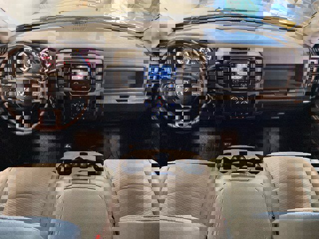 Used 2017 RAM 2500 Tradesman w/ Chrome Appearance Group image 10