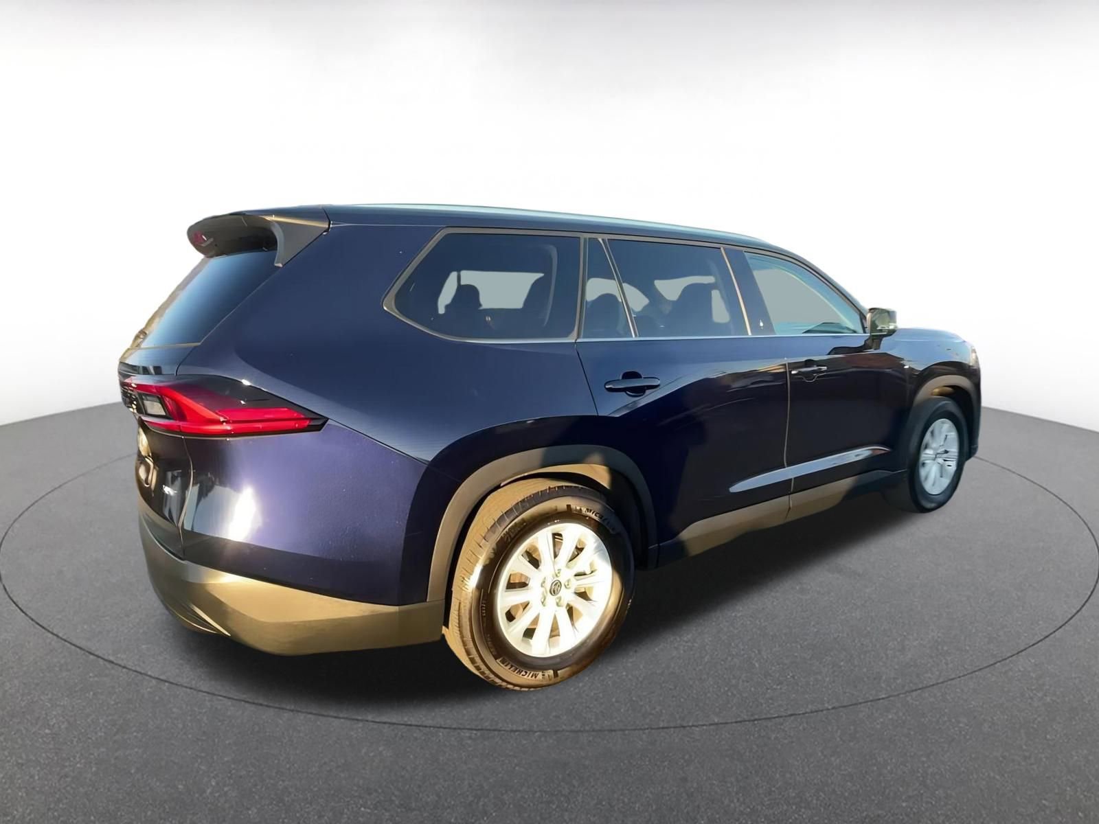 Used 2025 Toyota Grand Highlander FWD image 14