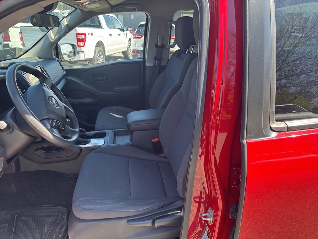 Used 2022 Nissan Frontier S w/ Technology Package image 11