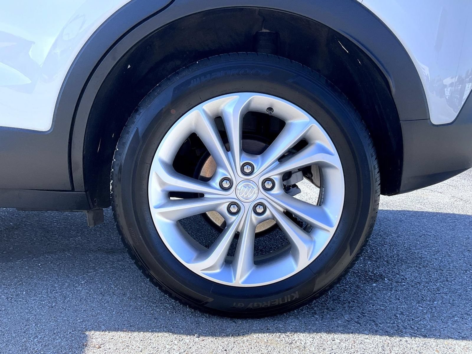 Certified 2023 Buick Encore GX Preferred w/ Cold Weather Comfort Package AWD/4WD image 22