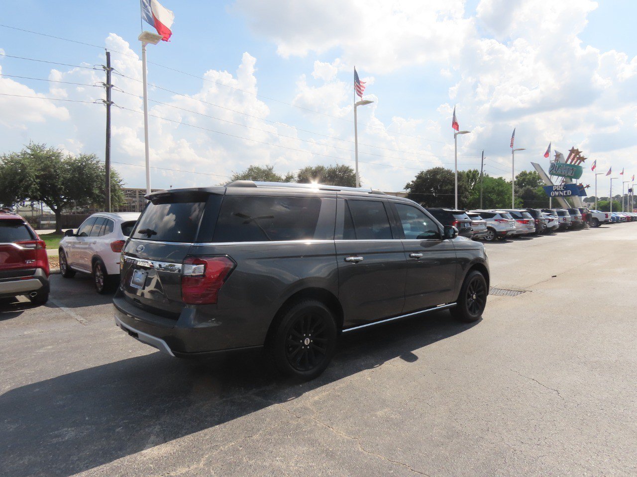Used 2019 Ford Expedition Max Limited RWD image 11