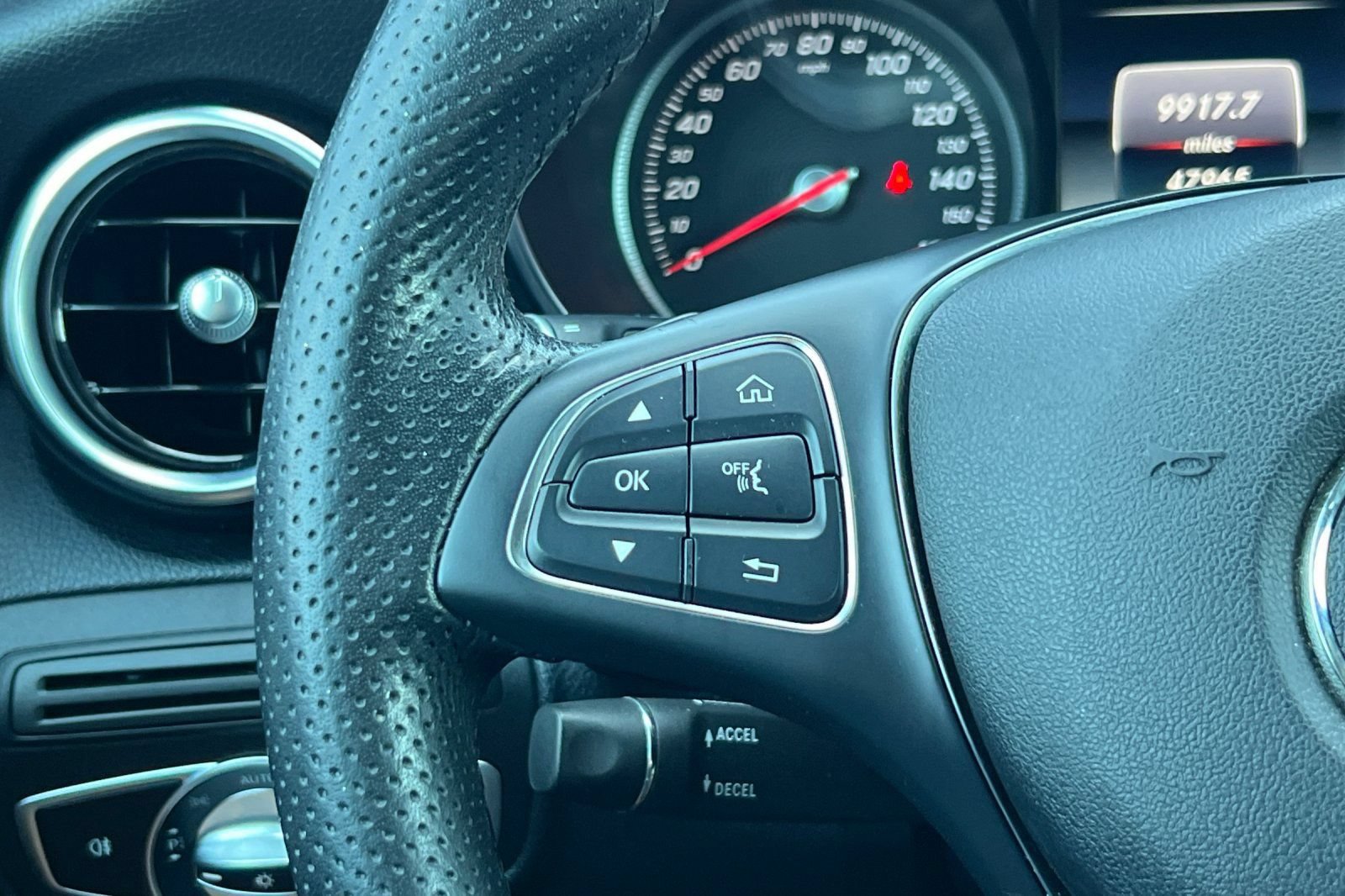 Used 2019 Mercedes-Benz GLC 300 image 29