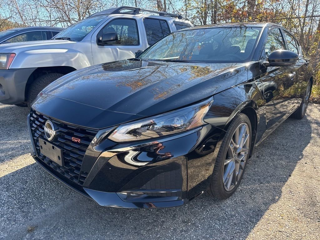 Used 2023 Nissan Altima 2.0 SR