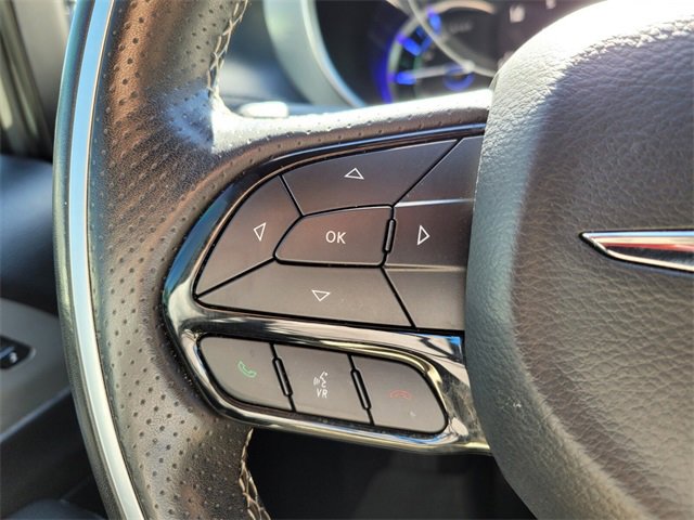 Used 2020 Chrysler Pacifica Limited w/ Advanced Safetytec Group image 39