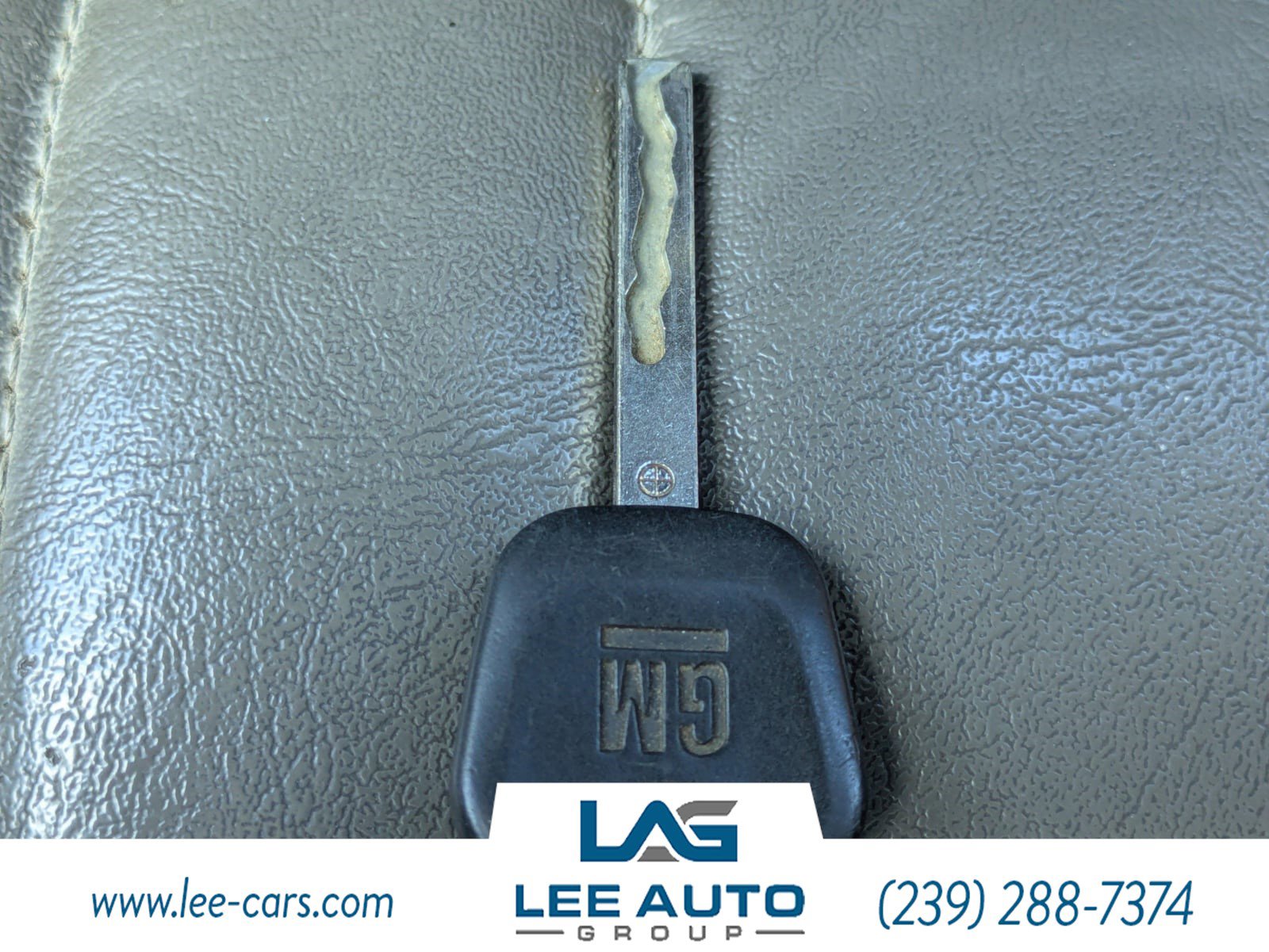 Used 2018 Chevrolet Express 2500 image 24