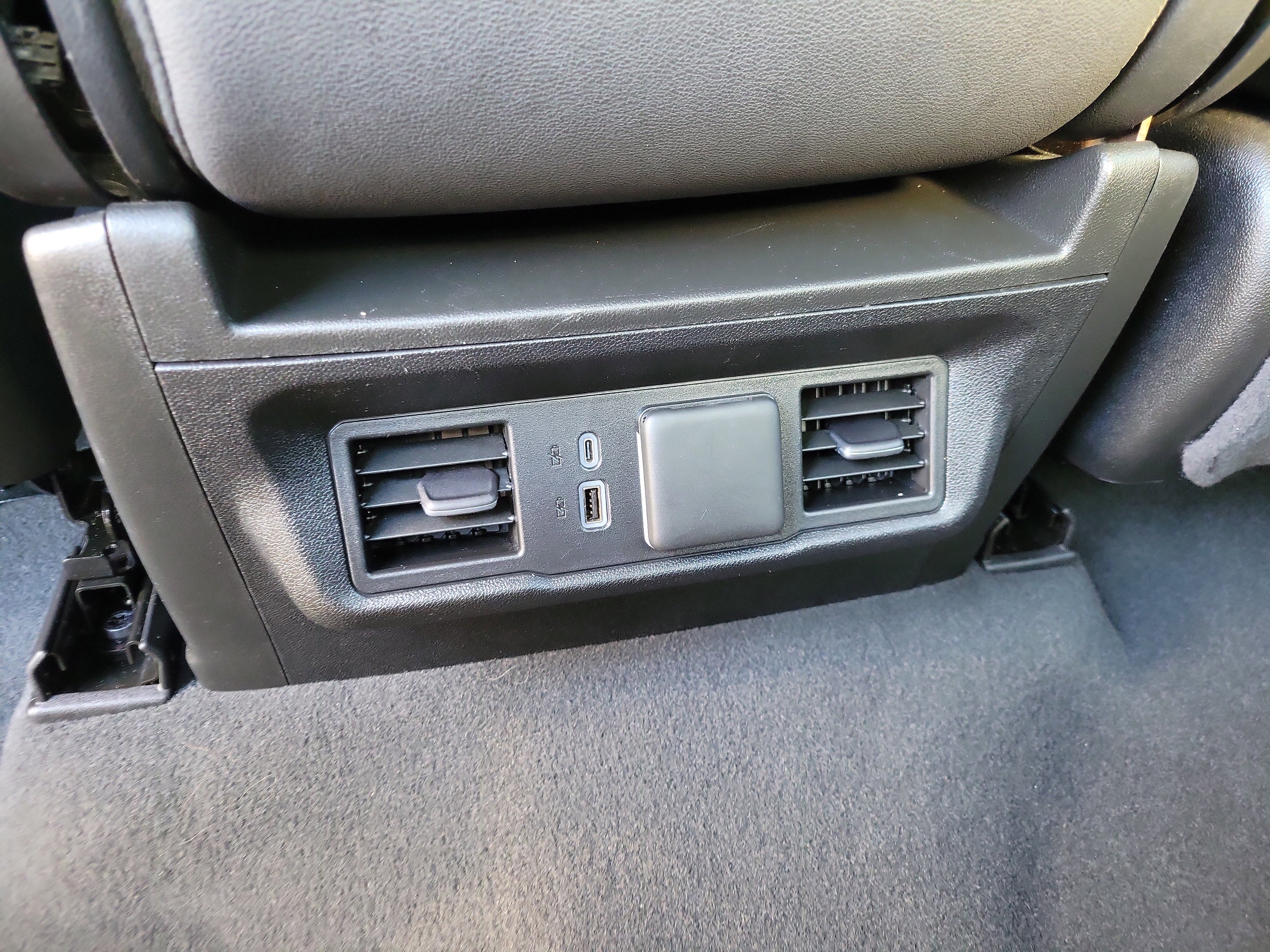 Used 2025 GMC Sierra 1500 SLT RWD image 17