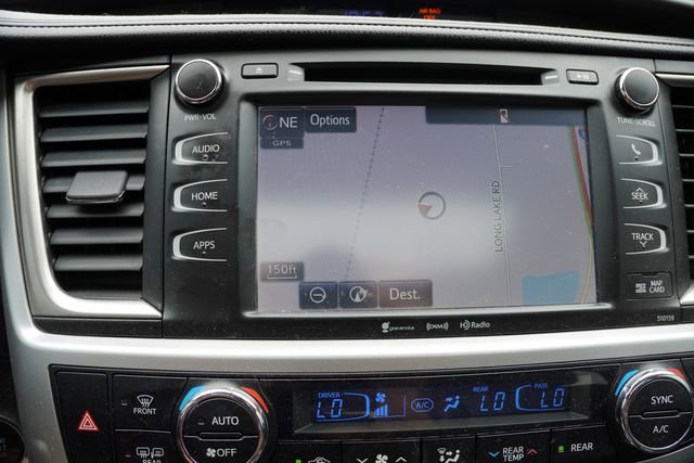 Used 2016 Toyota Highlander XLE AWD/4WD image 8