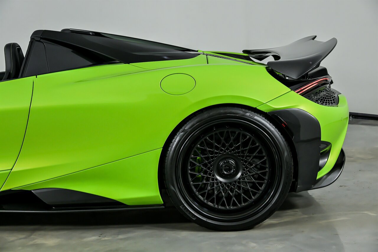 Used 2022 McLaren 765LT image 11
