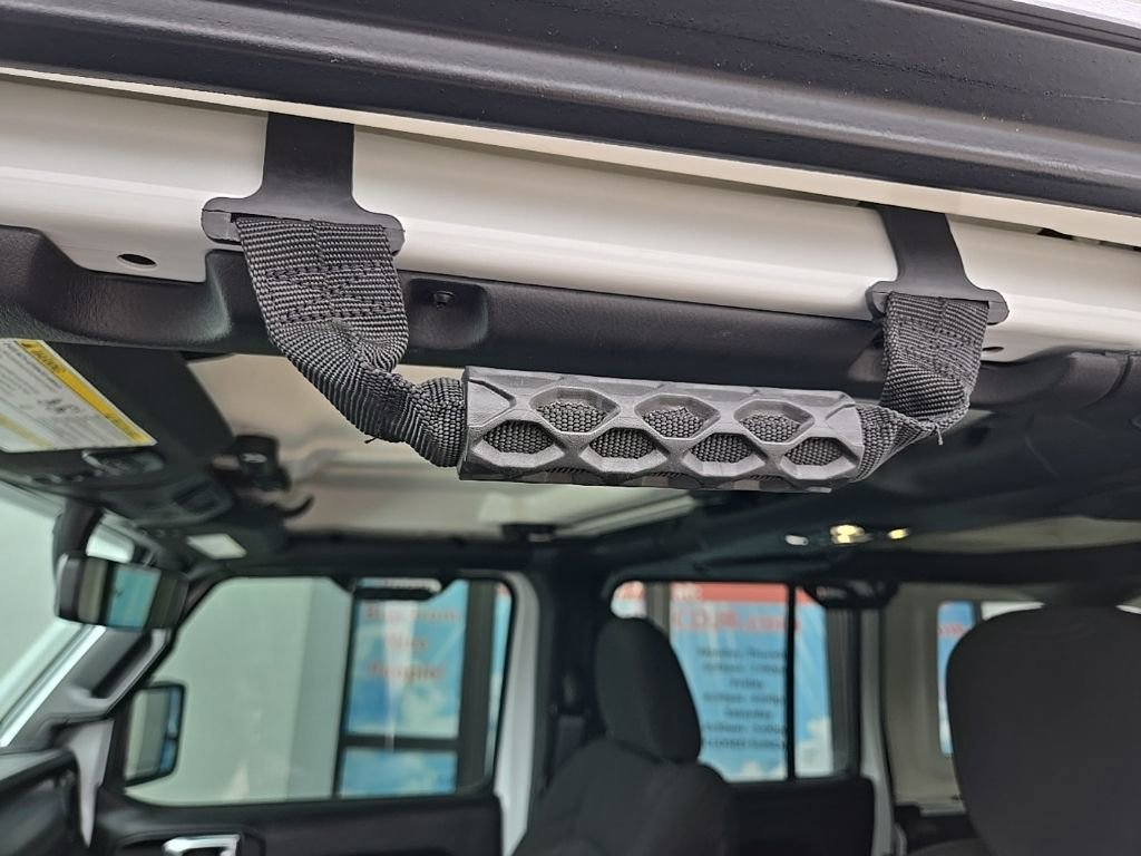 Used 2023 Jeep Wrangler Unlimited image 44