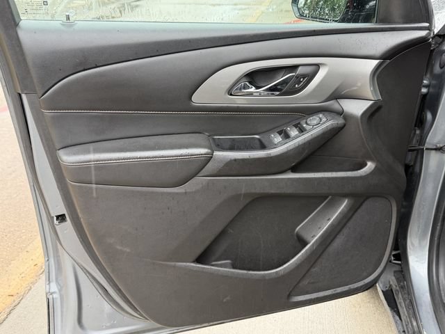 Used 2018 Chevrolet Traverse LT FWD image 10