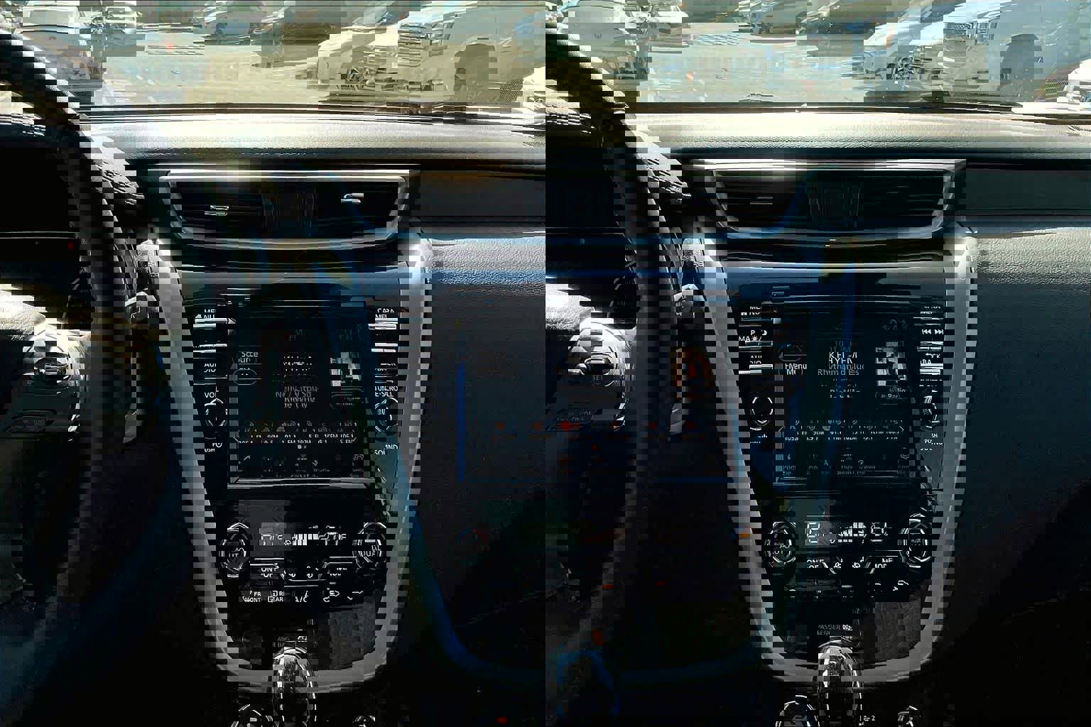 Used 2020 Nissan Murano Platinum image 9