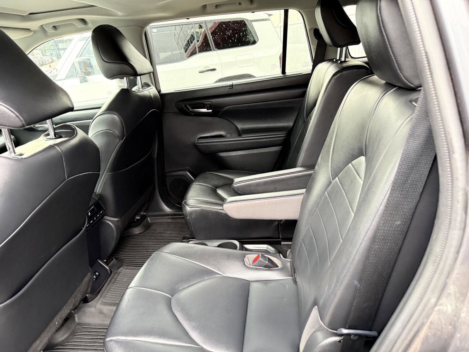 Certified 2020 Toyota Highlander XLE image 15