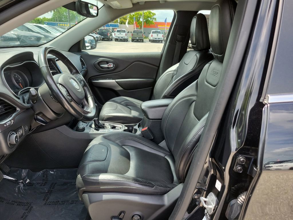 Used 2021 Jeep Cherokee Limited AWD/4WD image 16