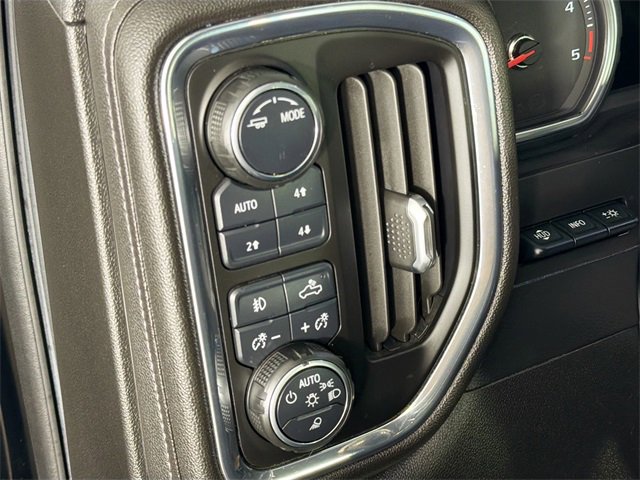 Used 2020 Chevrolet Silverado 3500 High Country w/ Technology Package image 10