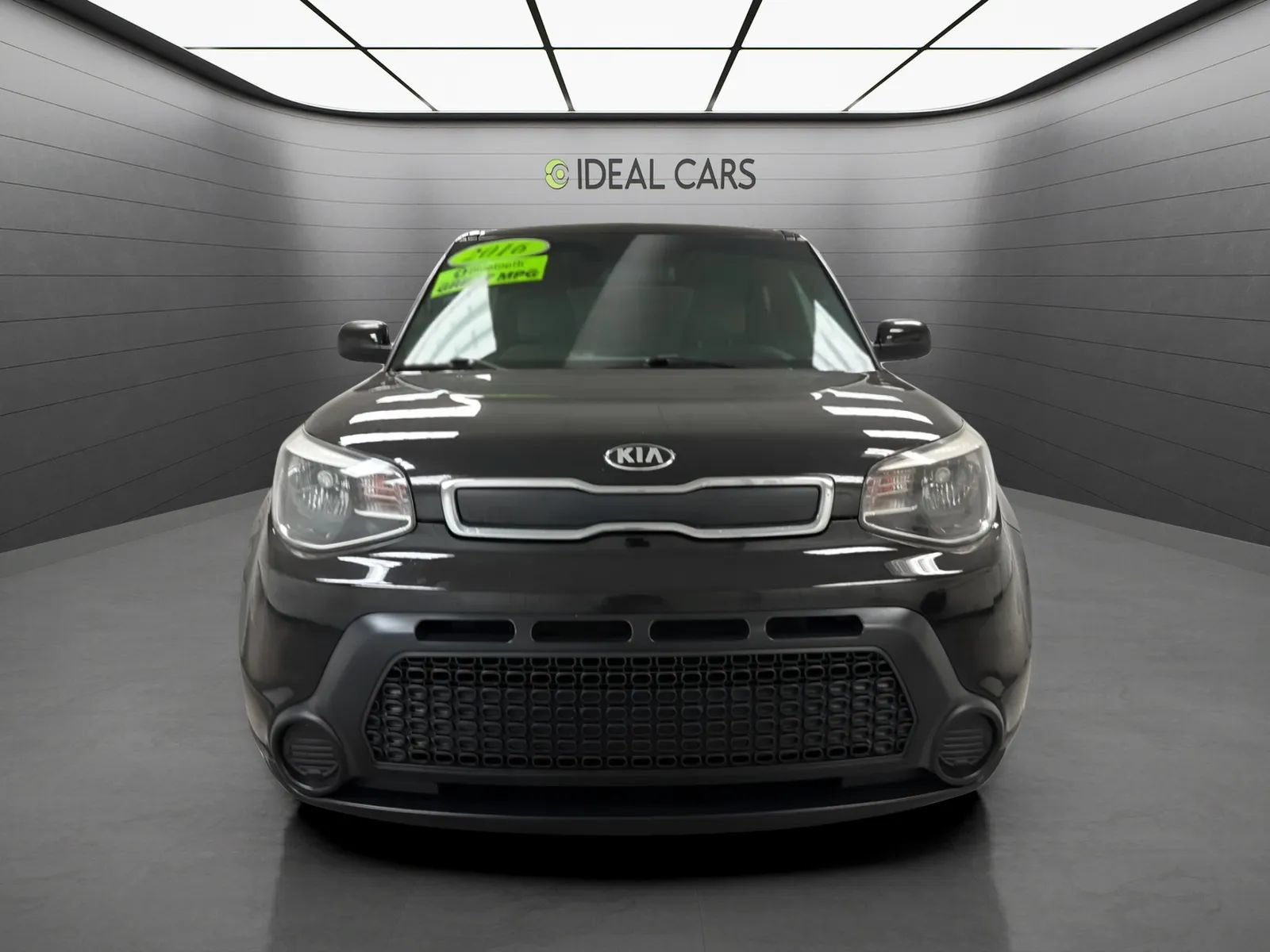 Used 2016 Kia Soul FWD image 2