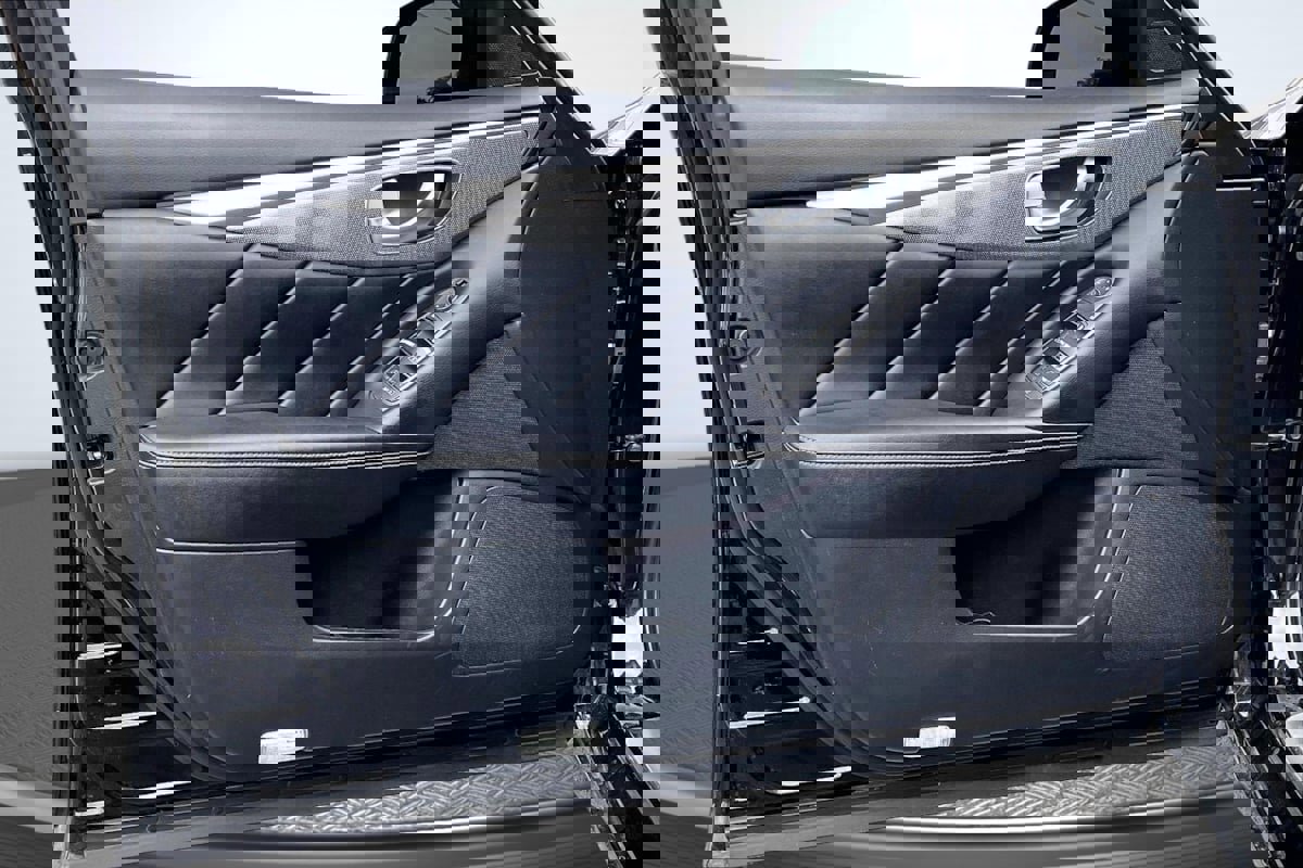 Used 2015 INFINITI Q50 Premium w/ Navigation Package image 23