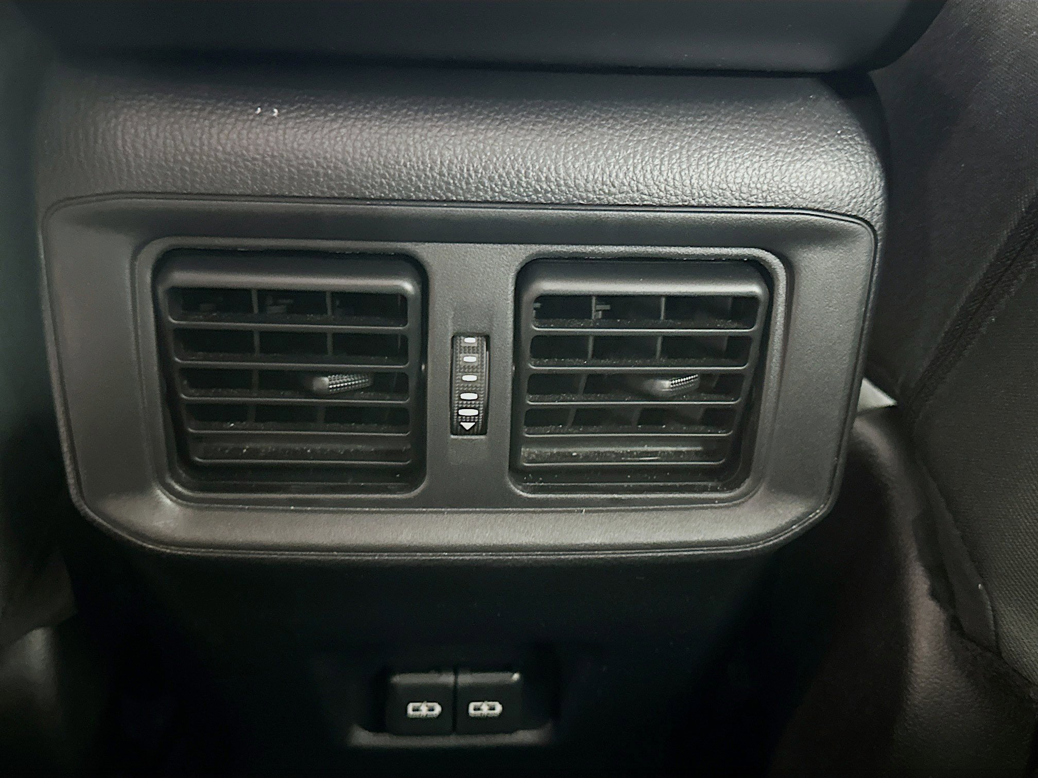 Used 2024 Toyota RAV4 XLE image 27