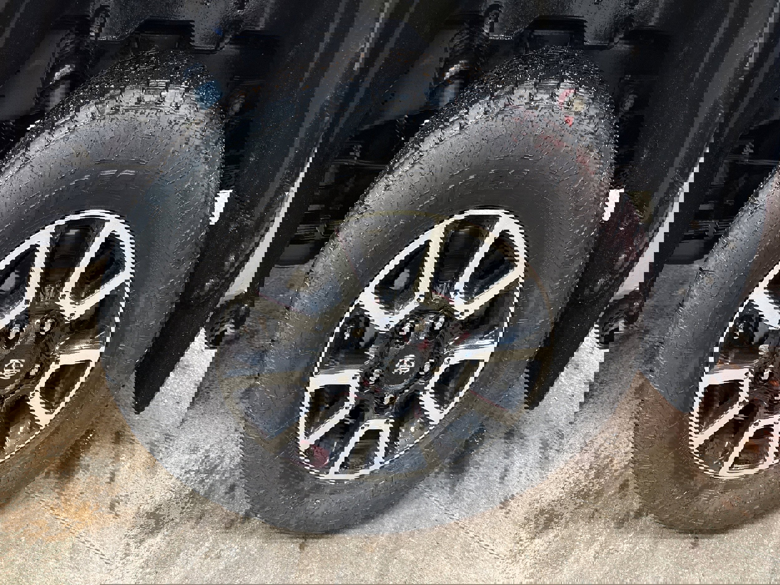 Used 2015 Toyota Tundra SR5 w/ TRD Off Road Package image 8