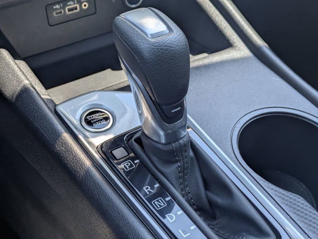 Used 2025 Nissan Altima 2.5 SV image 16