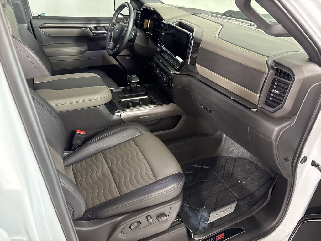 Used 2024 Chevrolet Silverado 1500 ZR2 w/ Technology Package image 26