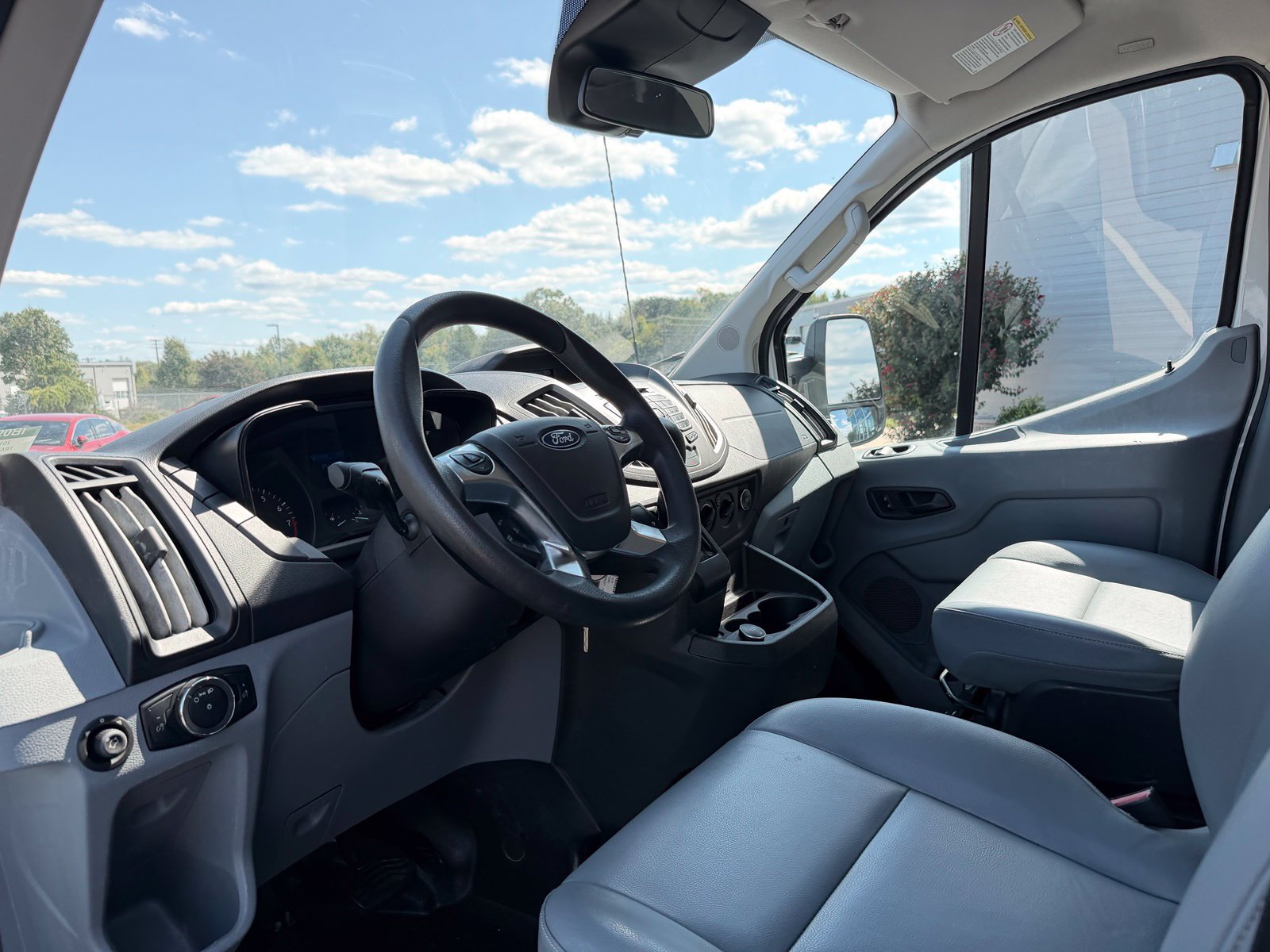 Used 2018 Ford Transit 150 130 Low Roof RWD image 11