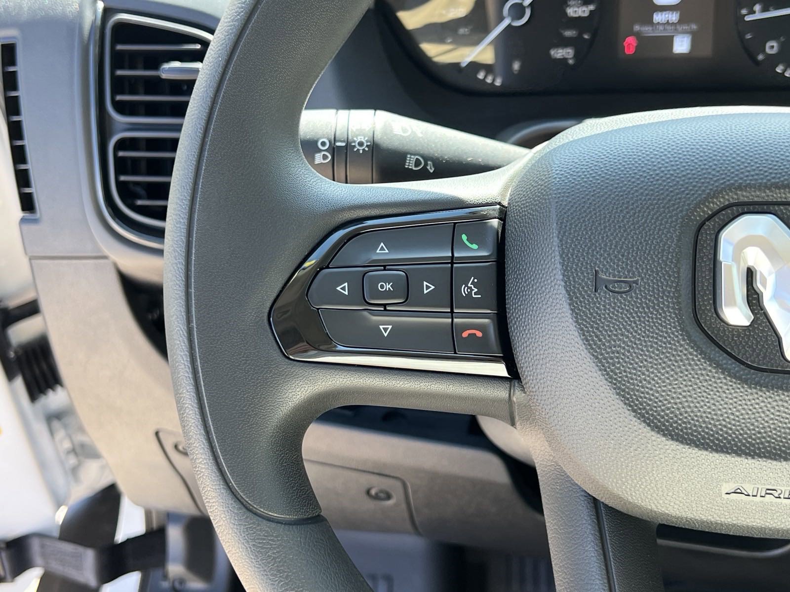 Used 2024 RAM ProMaster 1500 w/ Convenience Group image 19