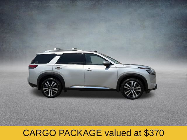 Used 2025 Nissan Pathfinder Platinum w/ Cargo Package image 3