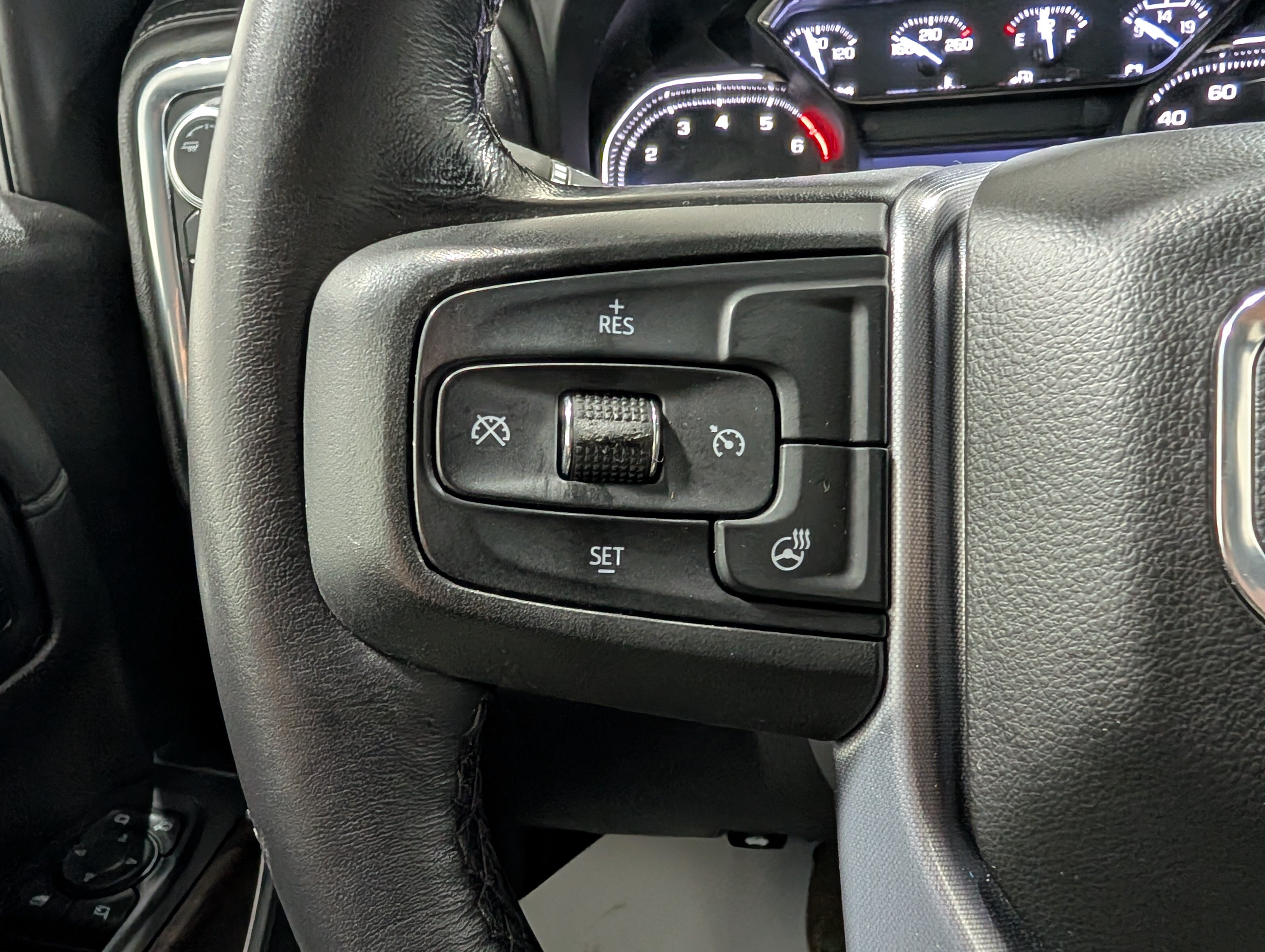 Used 2022 GMC Sierra 1500 SLT w/ SLT Premium Package AWD/4WD image 23