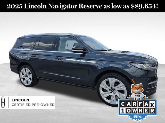 Used 2025 Lincoln Navigator Reserve AWD/4WD image 1