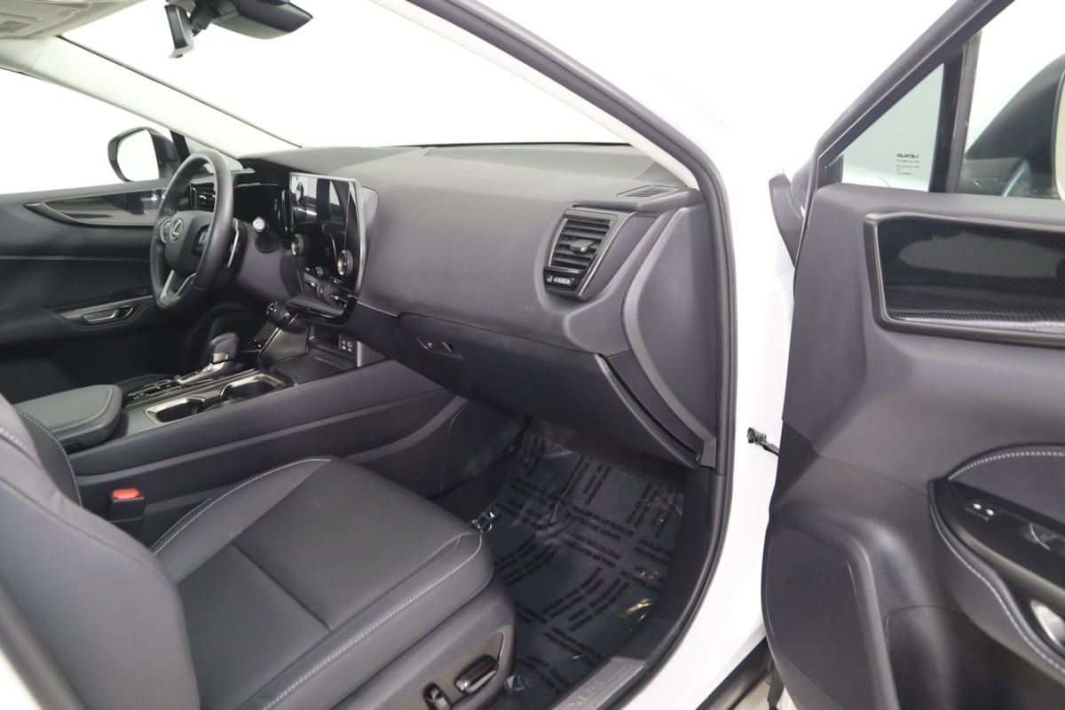 Used 2024 Lexus NX 250 FWD w/ Cold Area Package image 43