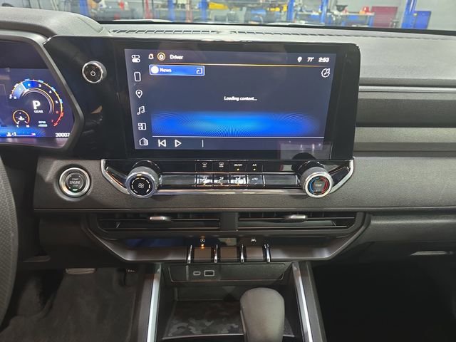 Used 2024 Chevrolet Colorado Trail Boss w/ Technology Package AWD/4WD image 21