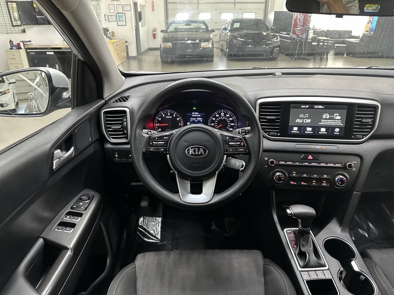 Used 2020 Kia Sportage LX image 19