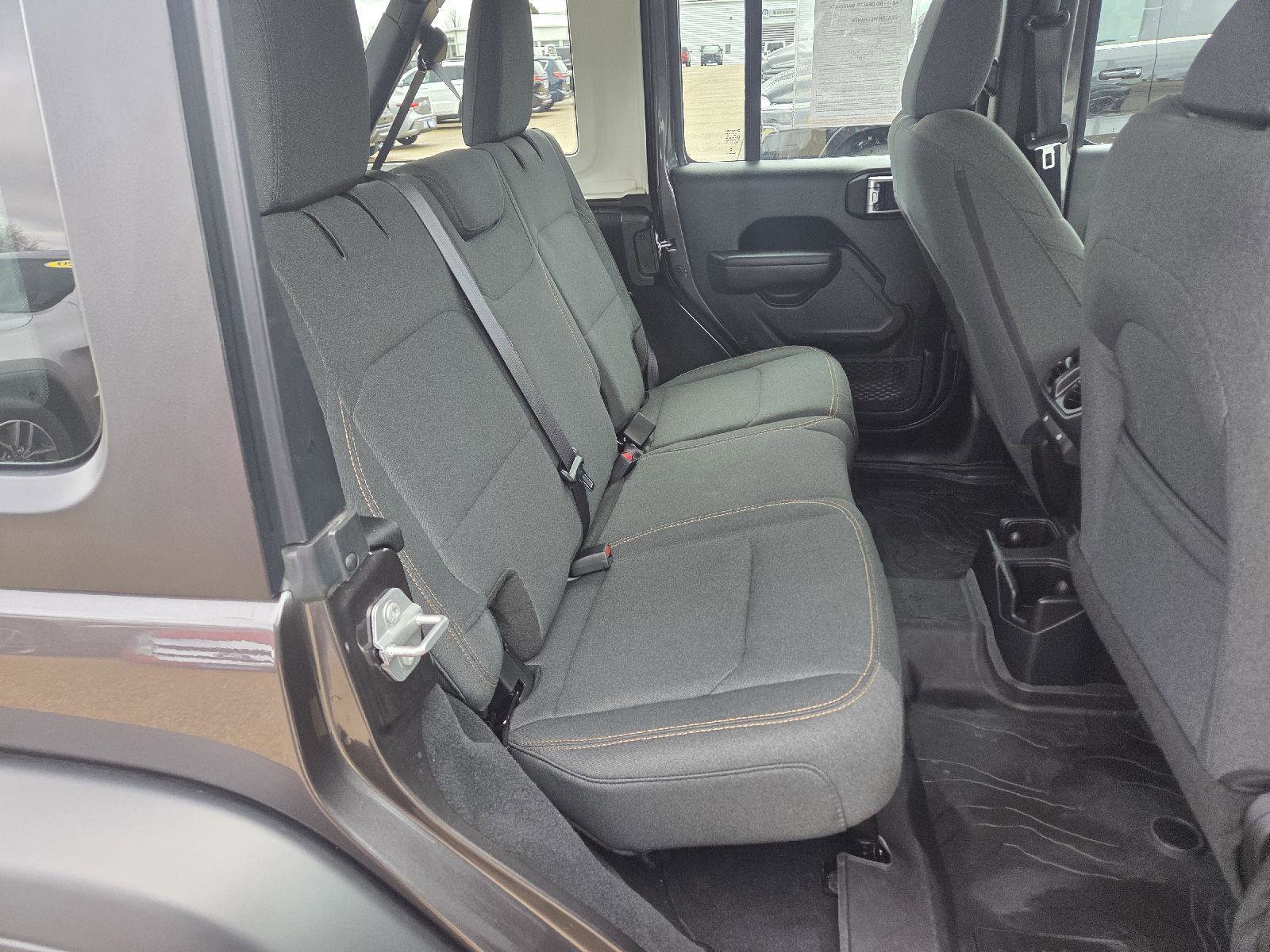 Used 2025 Jeep Wrangler Sport image 40