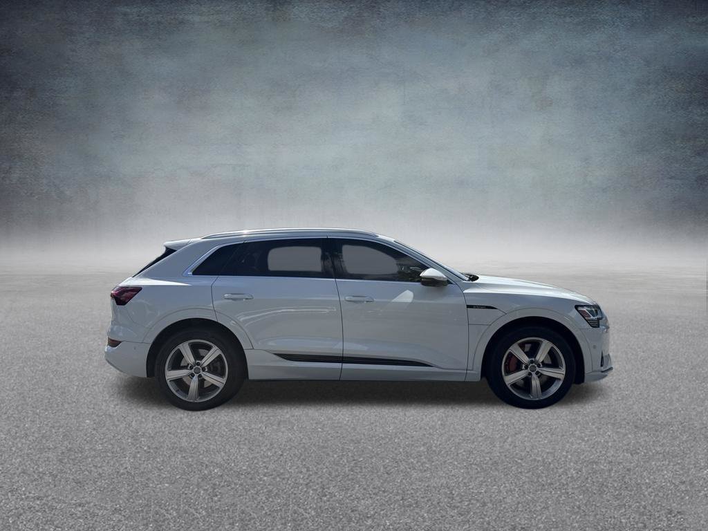 Used 2019 Audi e-tron Premium Plus AWD/4WD image 7