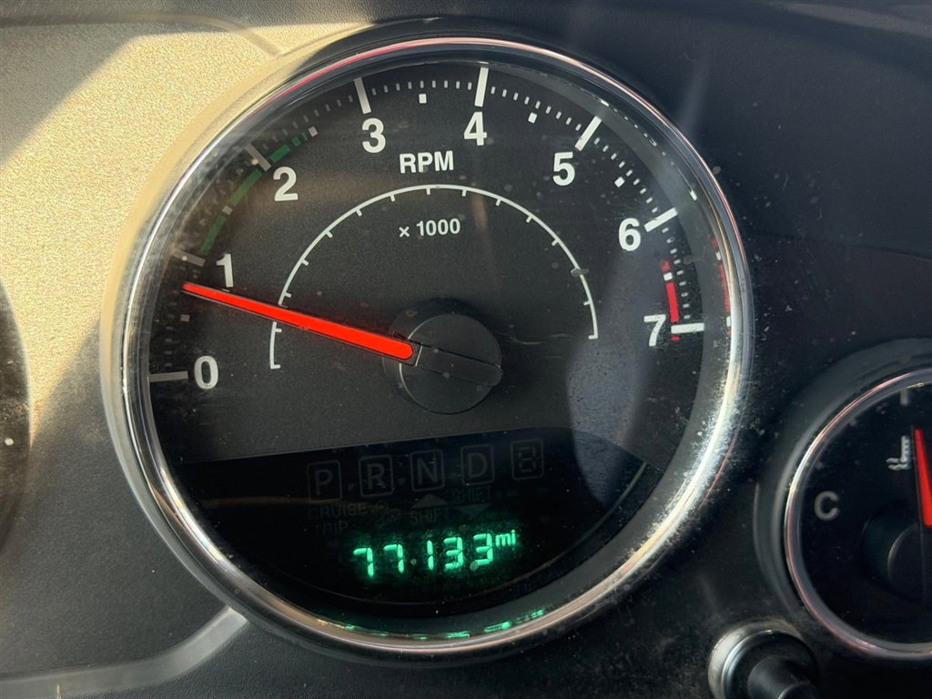 Used 2015 Jeep Wrangler Sport image 23