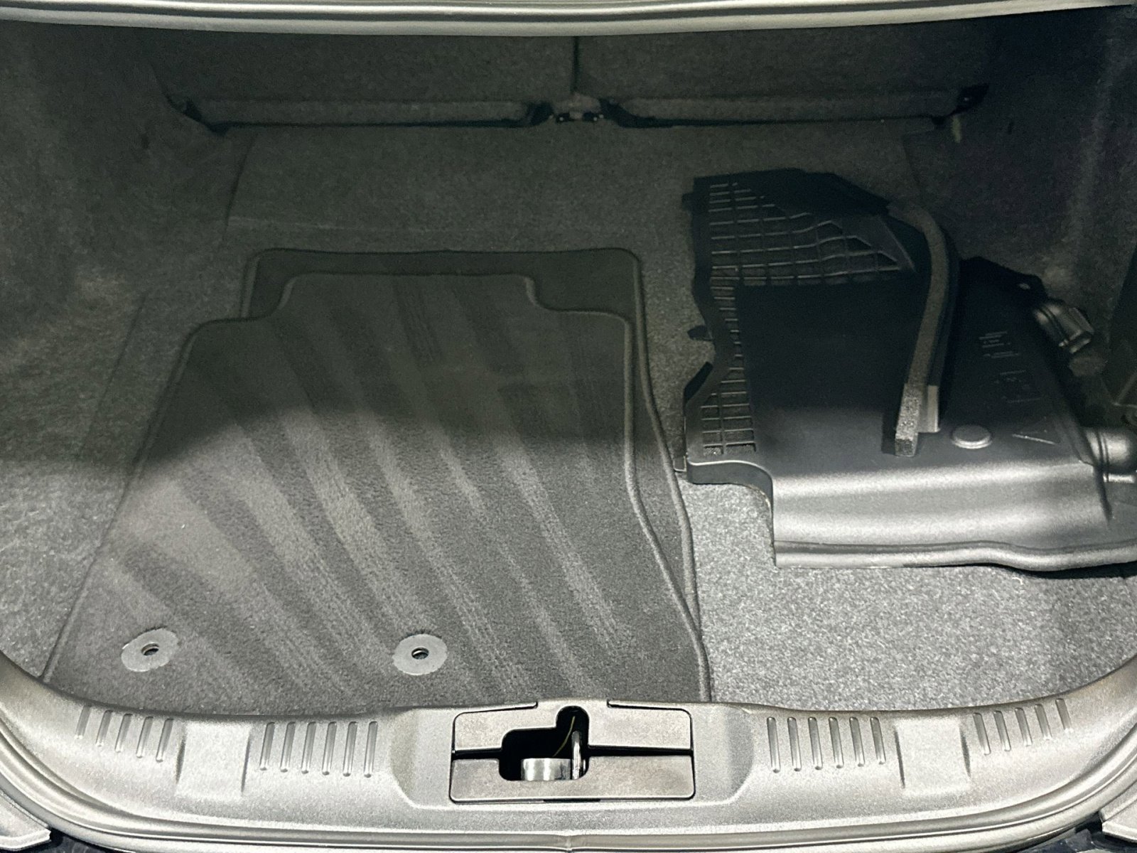 Used 2022 Ford Mustang Shelby GT500 w/ Technology Package image 36