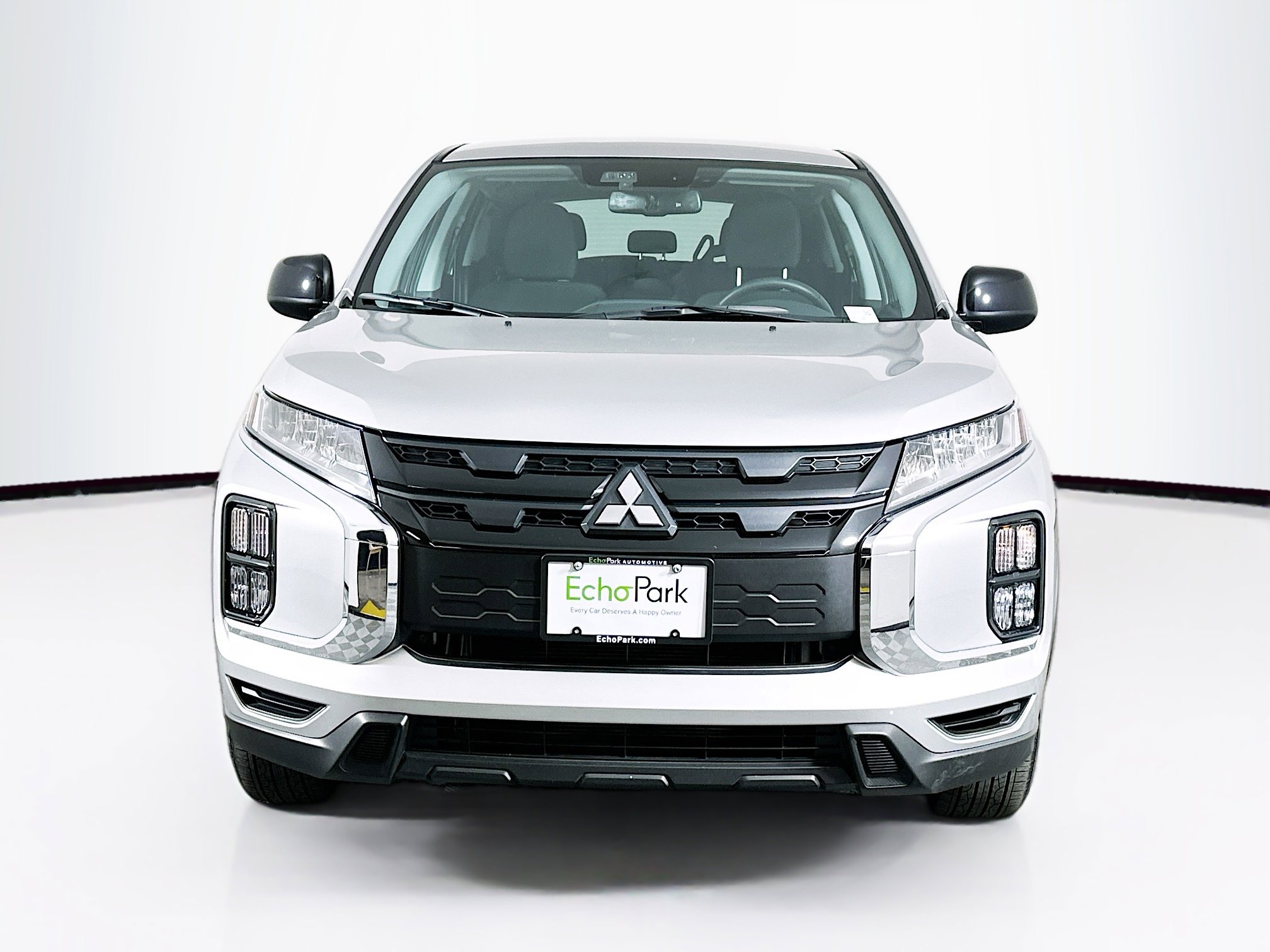 Used 2025 Mitsubishi Outlander Sport LE AWD/4WD image 2