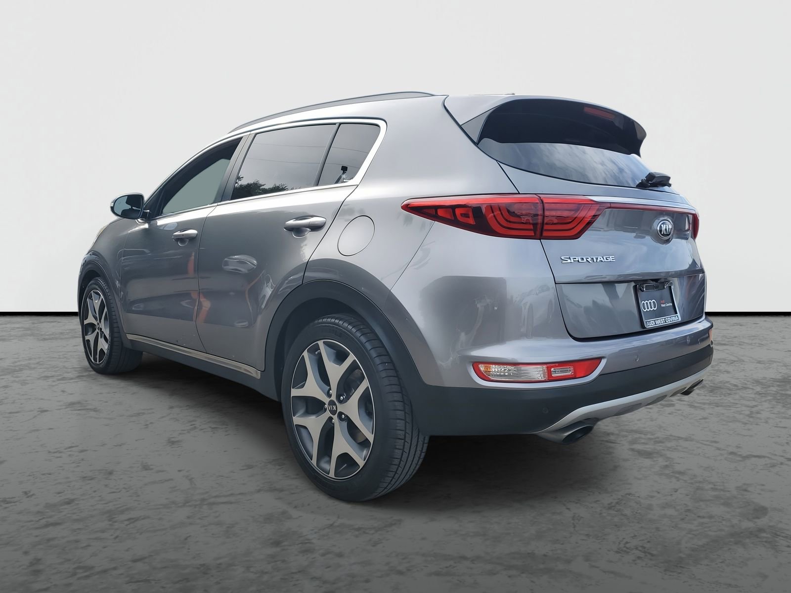 Used 2017 Kia Sportage SX image 3