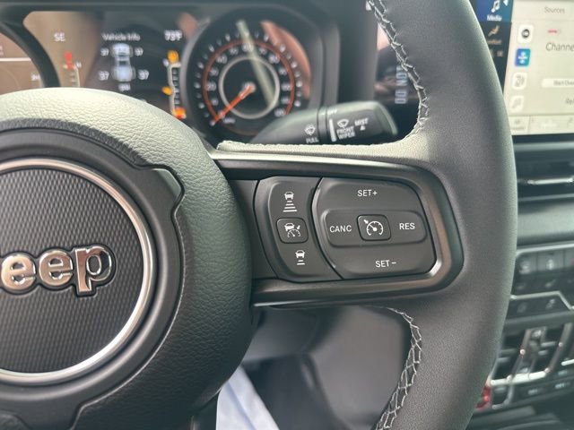 New 2025 Jeep Gladiator Willys image 24