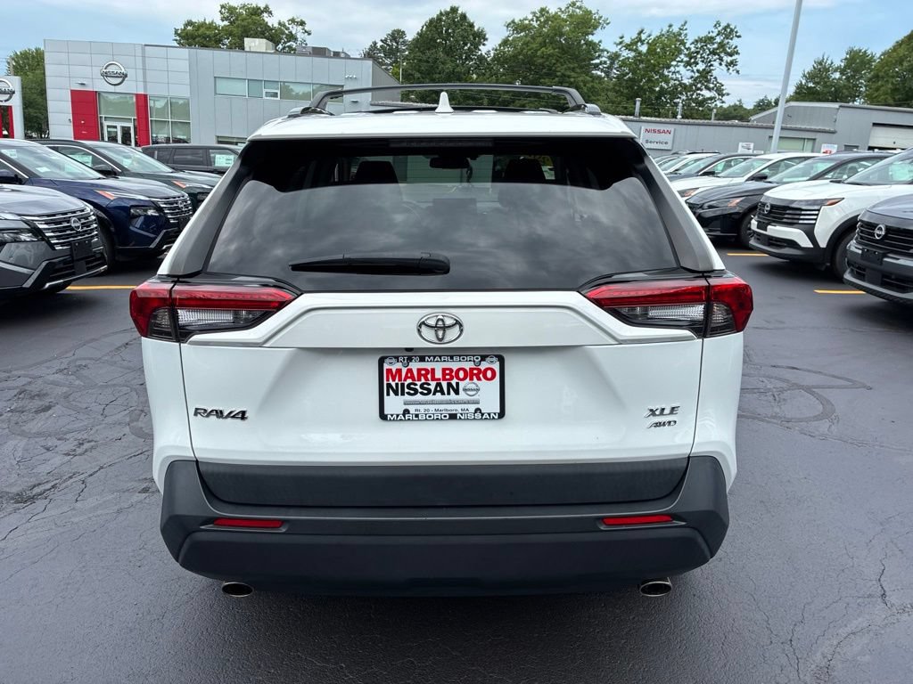 Used 2022 Toyota RAV4 XLE w/ Convenience Package AWD/4WD image 6