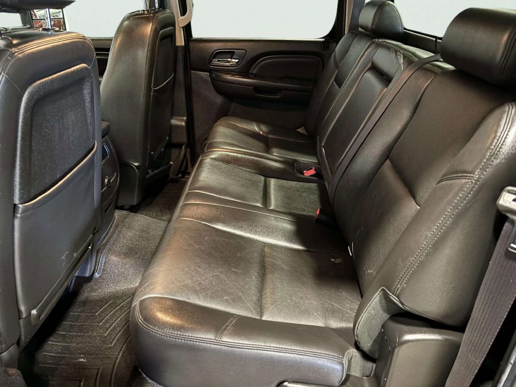 Used 2013 GMC Sierra 3500 Denali image 18