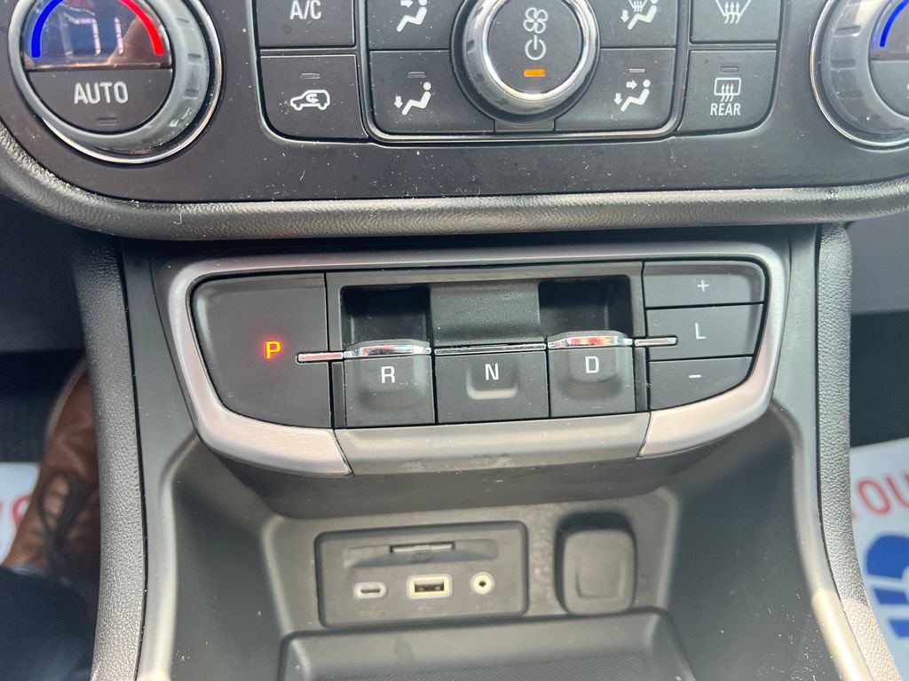 Used 2023 GMC Terrain AT4 w/ Infotainment Package II AWD/4WD image 31