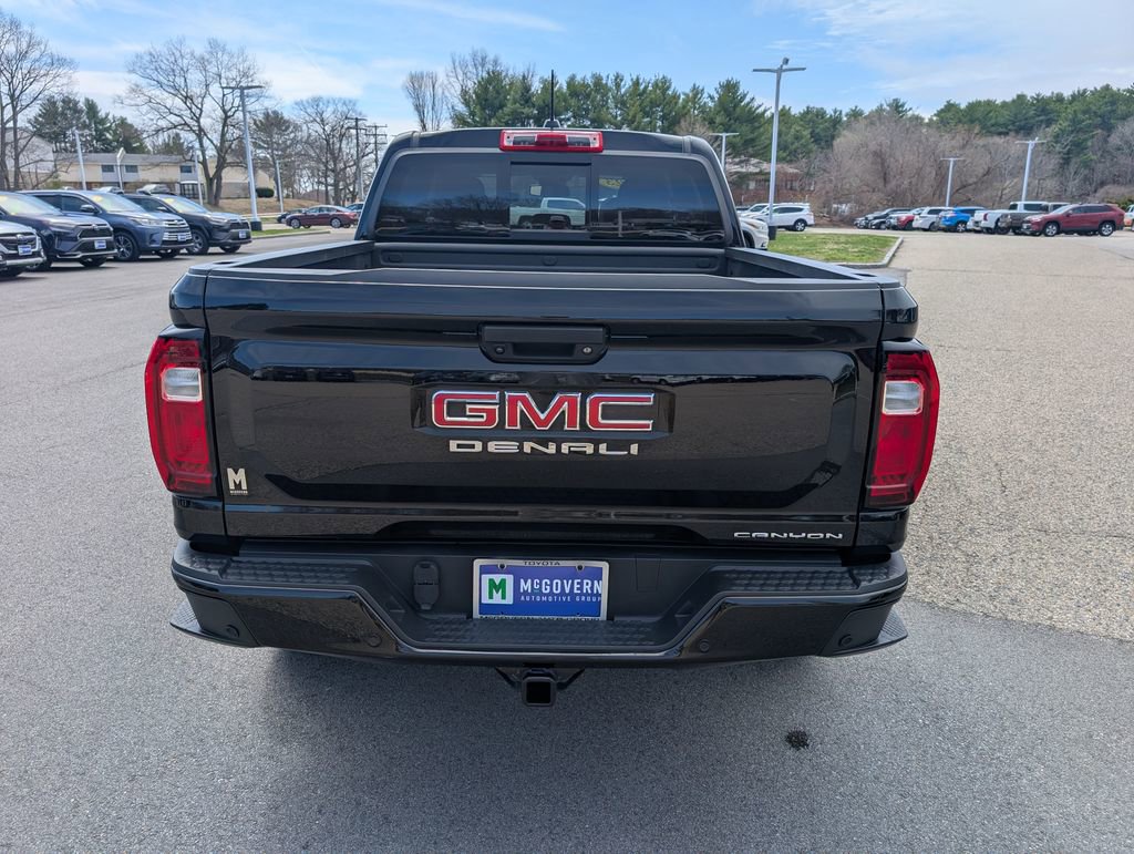 Used 2023 GMC Canyon Denali w/ Denali Black Edition image 4